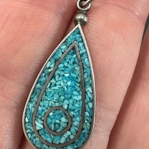 VINTAGE sterling silver teardrop pendant